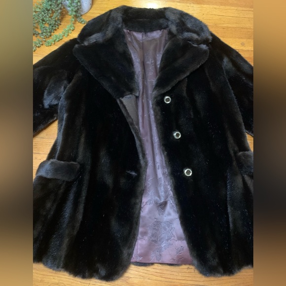 Luxurious Vintage 60s-70s Mincara Black/Brown Faux Fur Coat - Picture 16 of 16